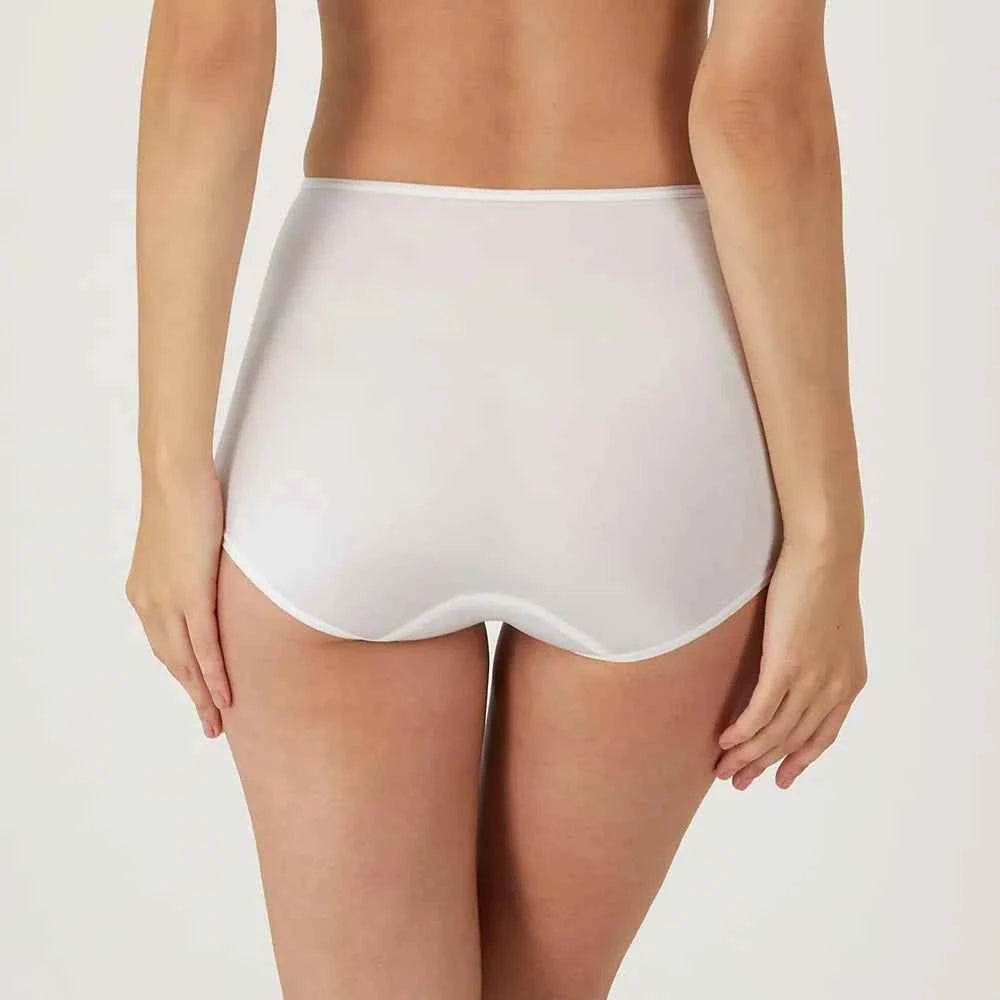 Playtex Playclassics® Panty Control Ligero en Abdomen Mod.135